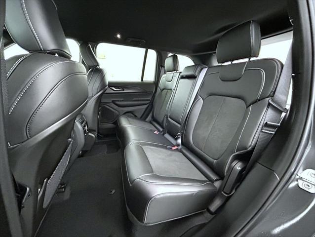 new 2025 Jeep Grand Cherokee car, priced at $40,903