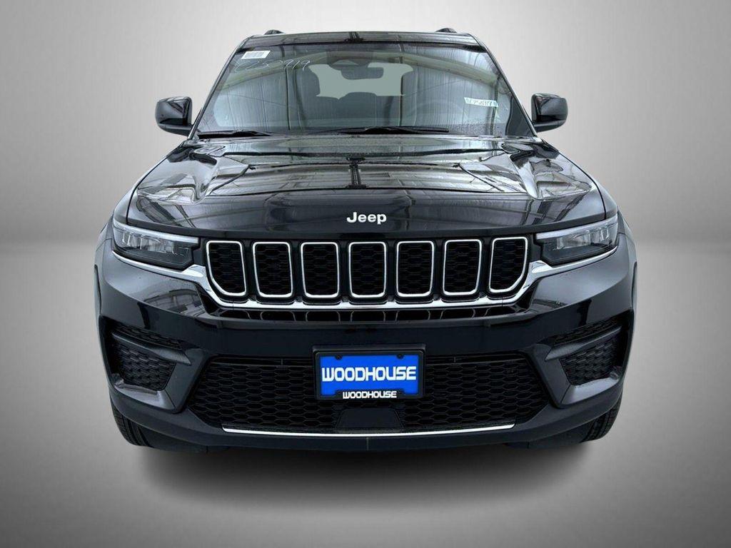 new 2025 Jeep Grand Cherokee car, priced at $37,562