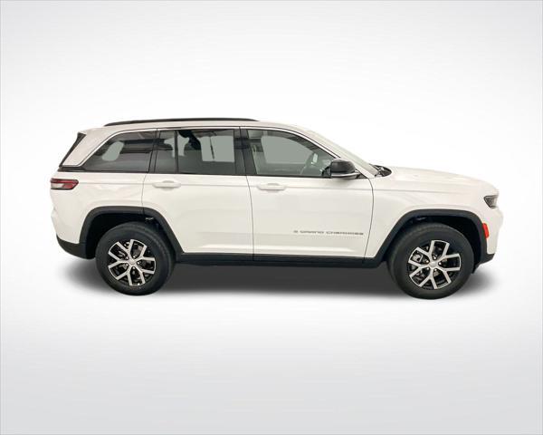 new 2025 Jeep Grand Cherokee car, priced at $42,804