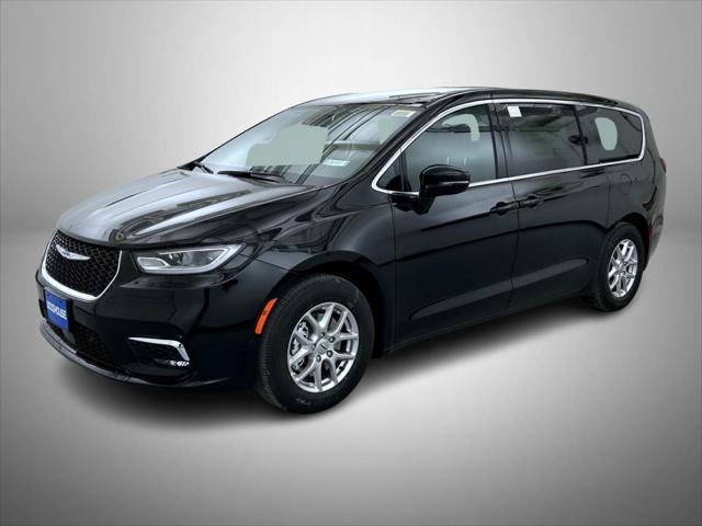 new 2025 Chrysler Pacifica car, priced at $45,404