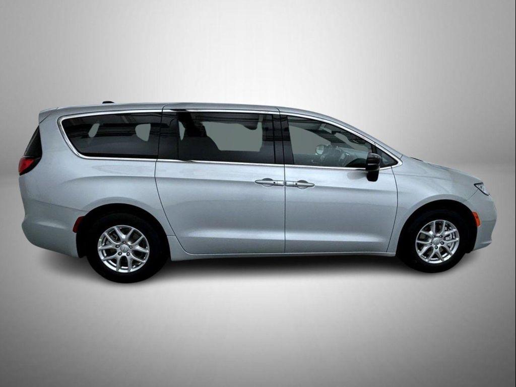 new 2026 Chrysler Pacifica car, priced at $39,745
