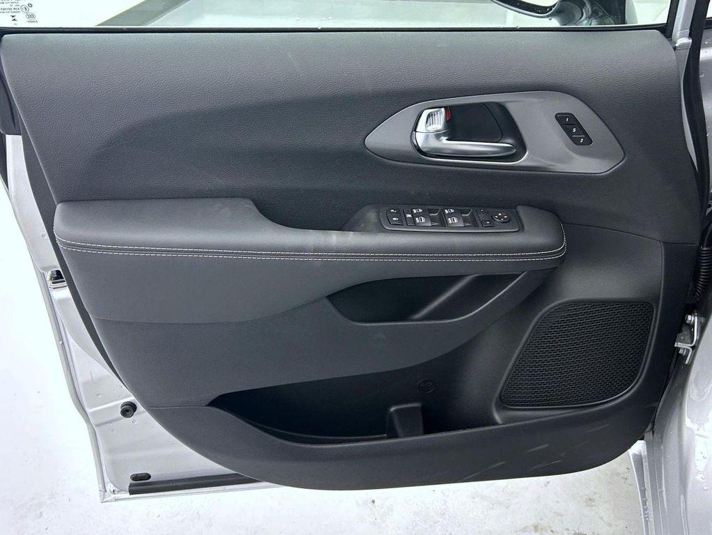 new 2026 Chrysler Pacifica car, priced at $39,745