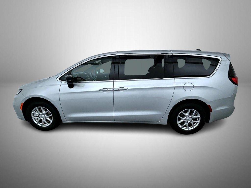 new 2026 Chrysler Pacifica car, priced at $39,745