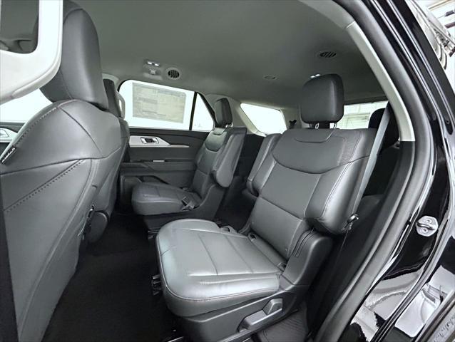 new 2025 Ford Explorer car