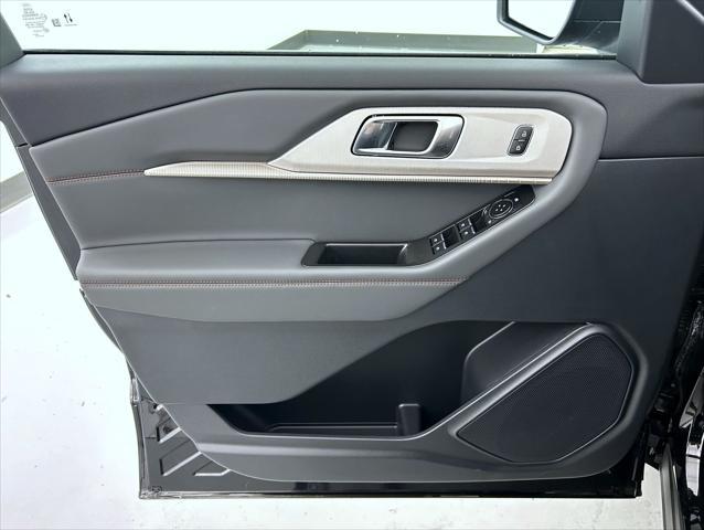 new 2025 Ford Explorer car