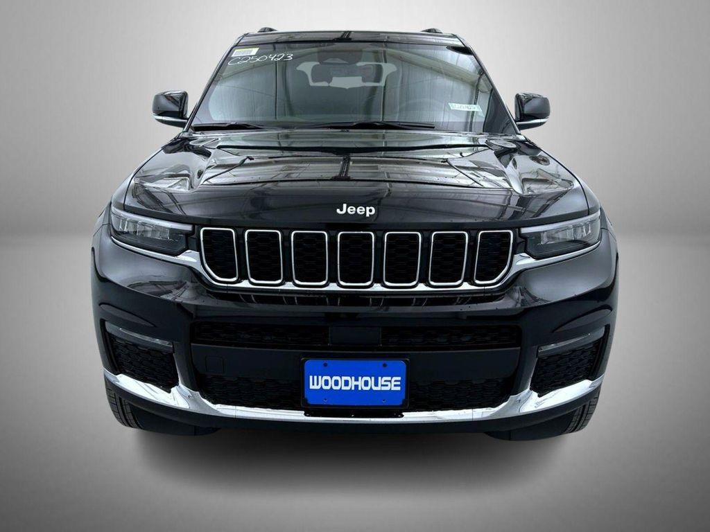 new 2025 Jeep Grand Cherokee L car, priced at $40,495