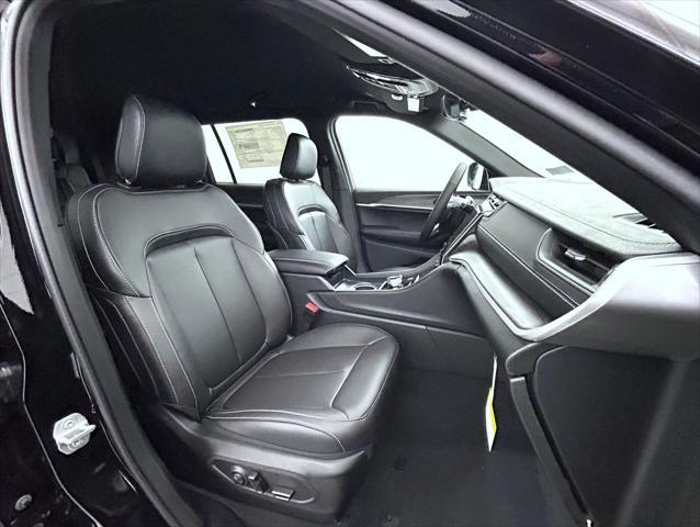 new 2025 Jeep Grand Cherokee L car, priced at $44,374