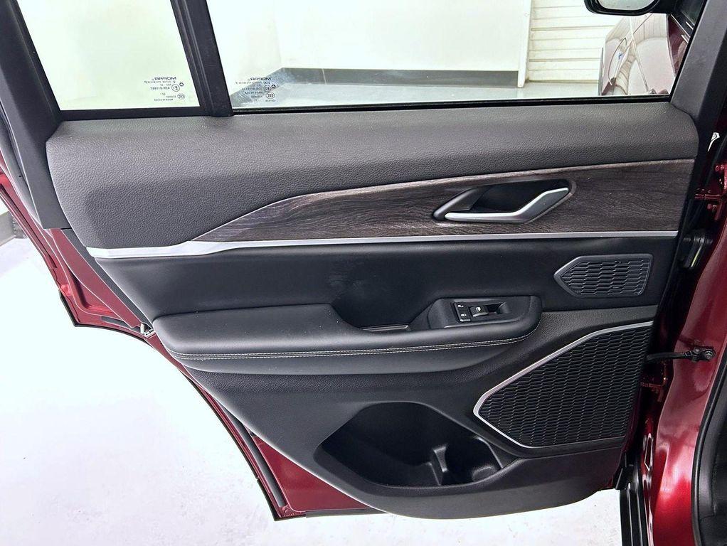 used 2023 Jeep Grand Cherokee 4xe car, priced at $28,089