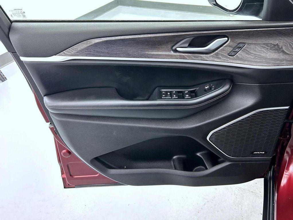 used 2023 Jeep Grand Cherokee 4xe car, priced at $28,089