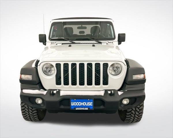 used 2020 Jeep Gladiator car, priced at $27,224