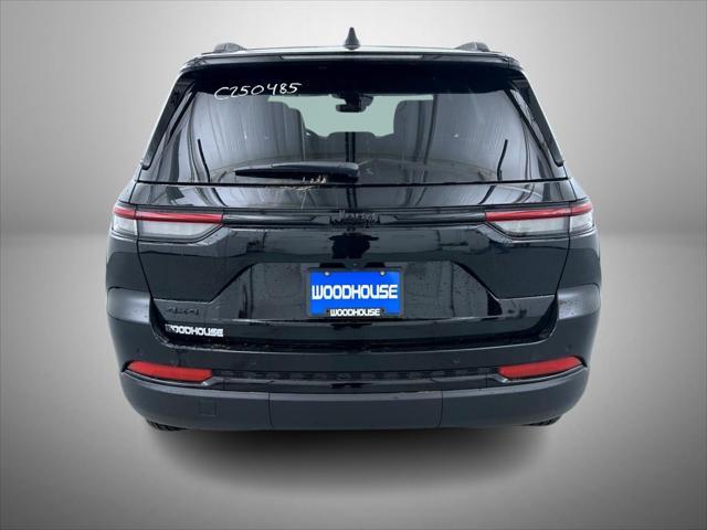 new 2025 Jeep Grand Cherokee car, priced at $42,403