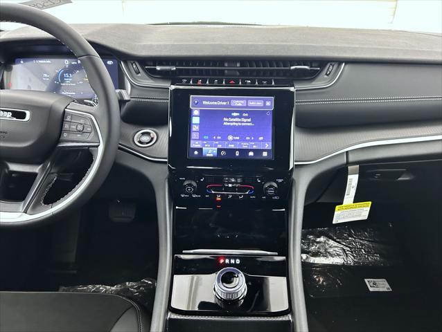 new 2025 Jeep Grand Cherokee car, priced at $42,403