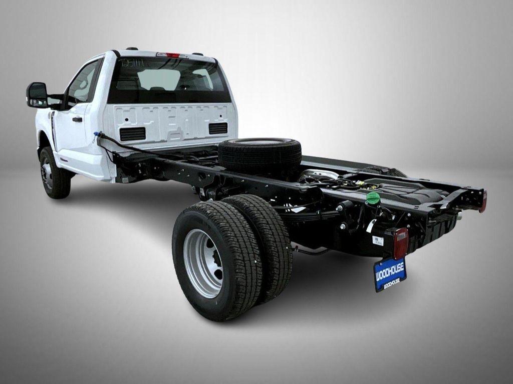 new 2025 Ford F-350 car