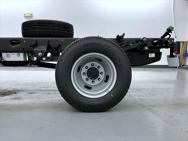 new 2025 Ford F-350 car