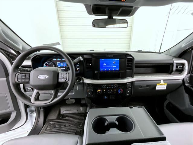 new 2025 Ford F-350 car