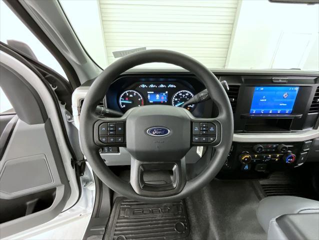 new 2025 Ford F-350 car
