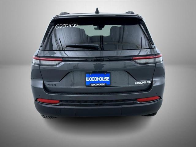 new 2025 Jeep Grand Cherokee car, priced at $44,403