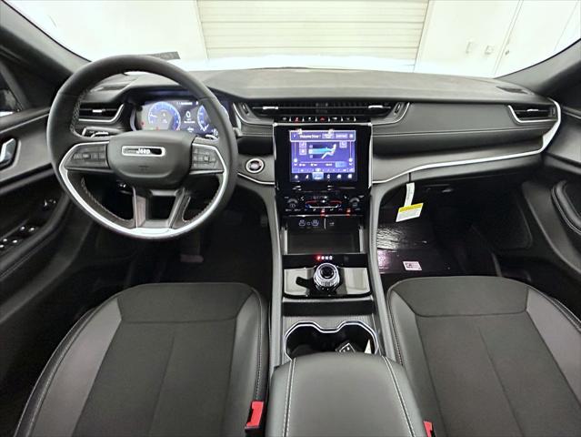 new 2025 Jeep Grand Cherokee car, priced at $44,403