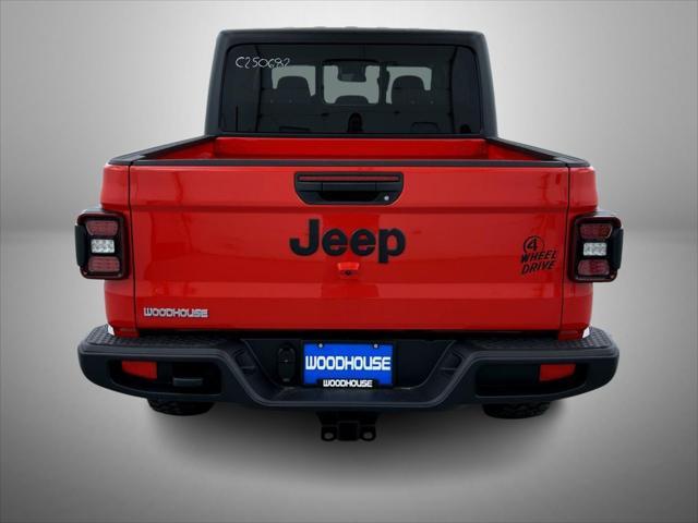 new 2025 Jeep Gladiator car, priced at $48,476