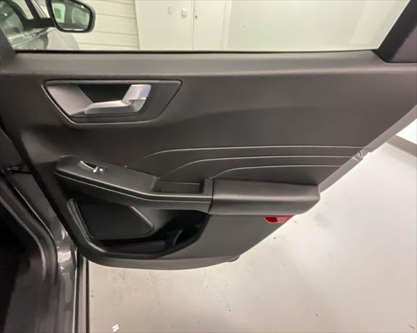 new 2025 Ford Escape PHEV car