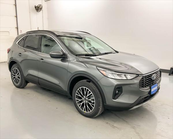 new 2025 Ford Escape PHEV car