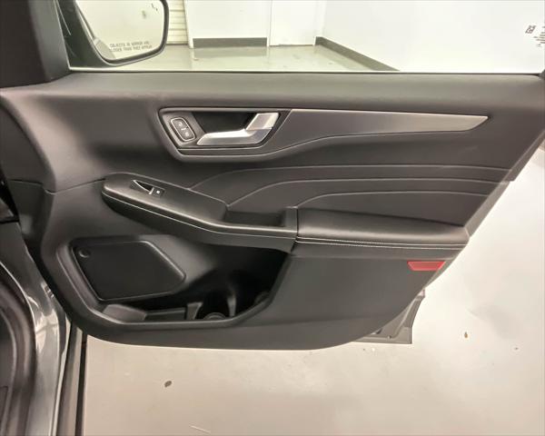 new 2025 Ford Escape PHEV car