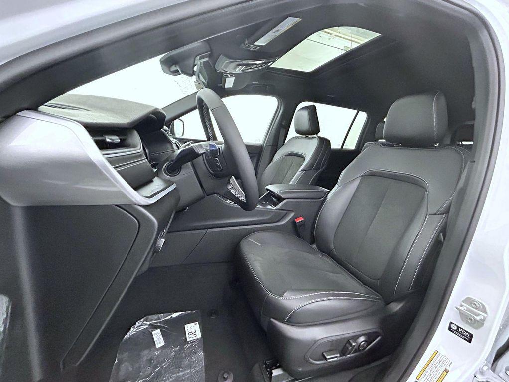 new 2025 Jeep Grand Cherokee L car, priced at $44,276