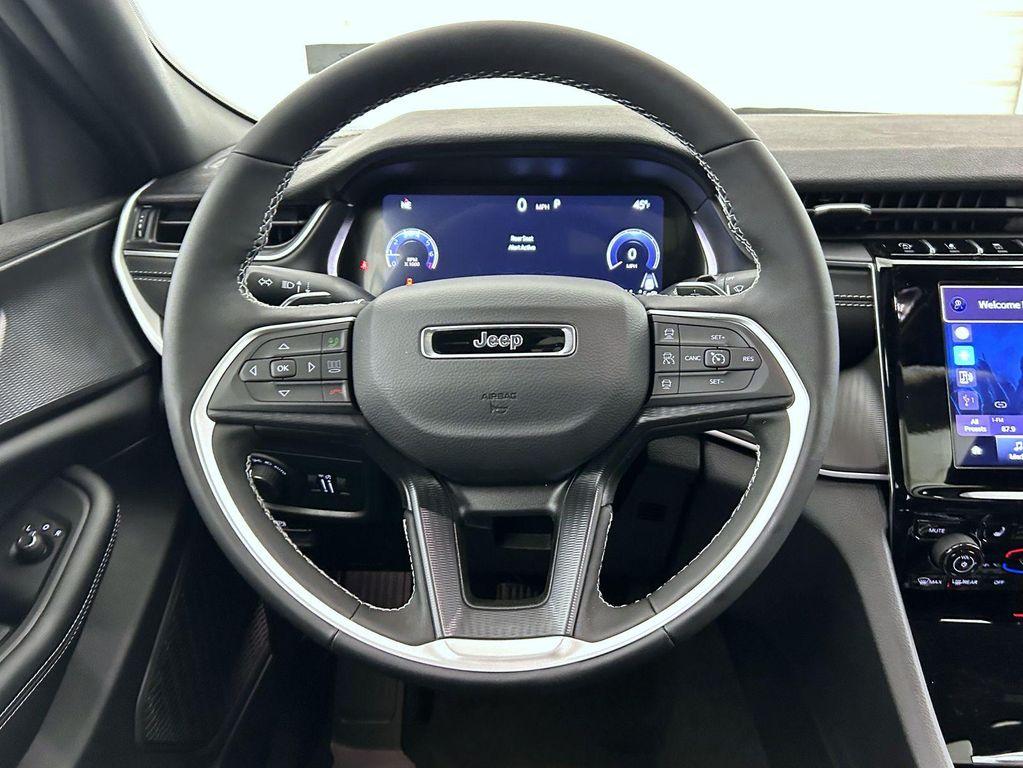 new 2025 Jeep Grand Cherokee L car, priced at $44,276