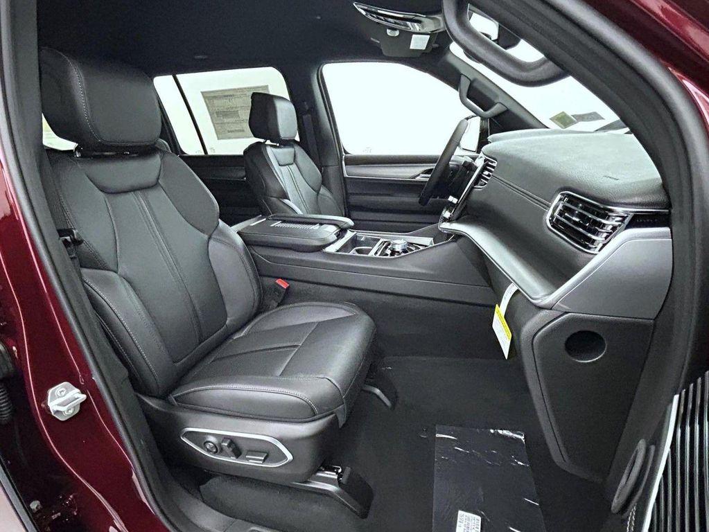 new 2025 Jeep Wagoneer car, priced at $68,146