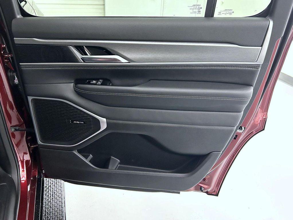 new 2025 Jeep Wagoneer car, priced at $68,146