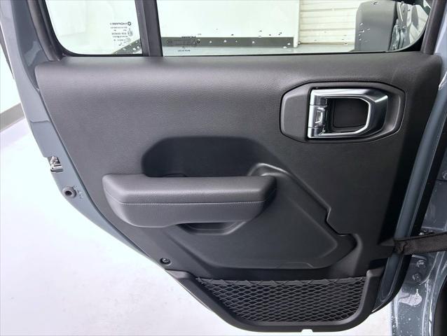new 2025 Jeep Wrangler car, priced at $45,603