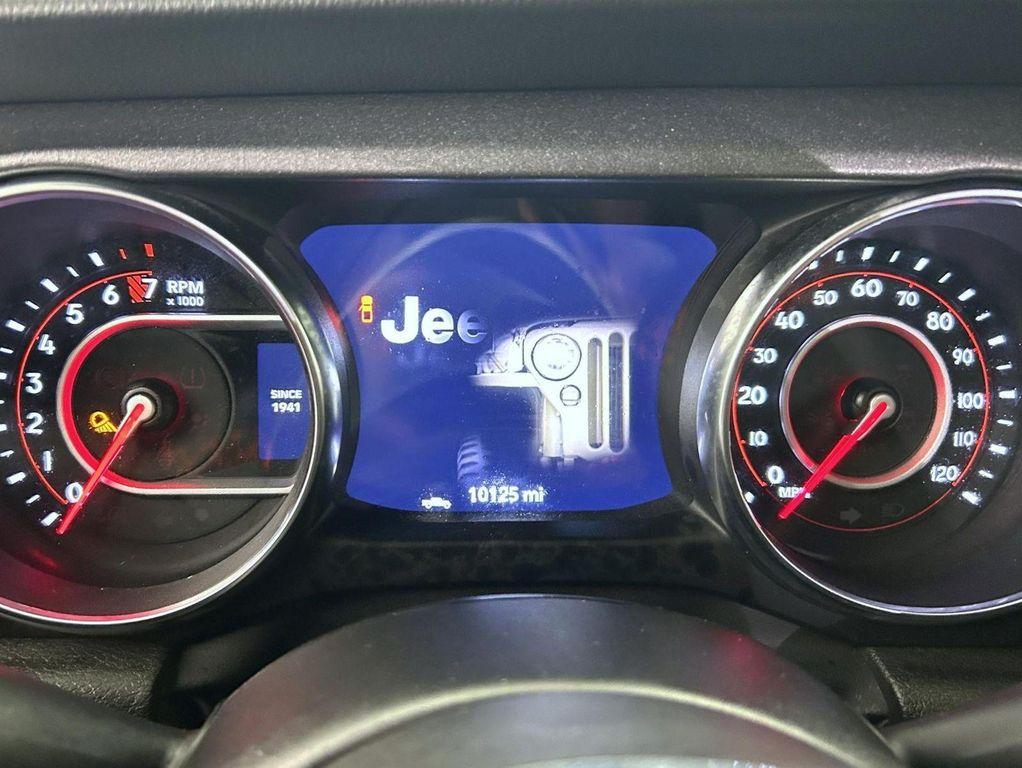 used 2022 Jeep Gladiator car, priced at $38,153