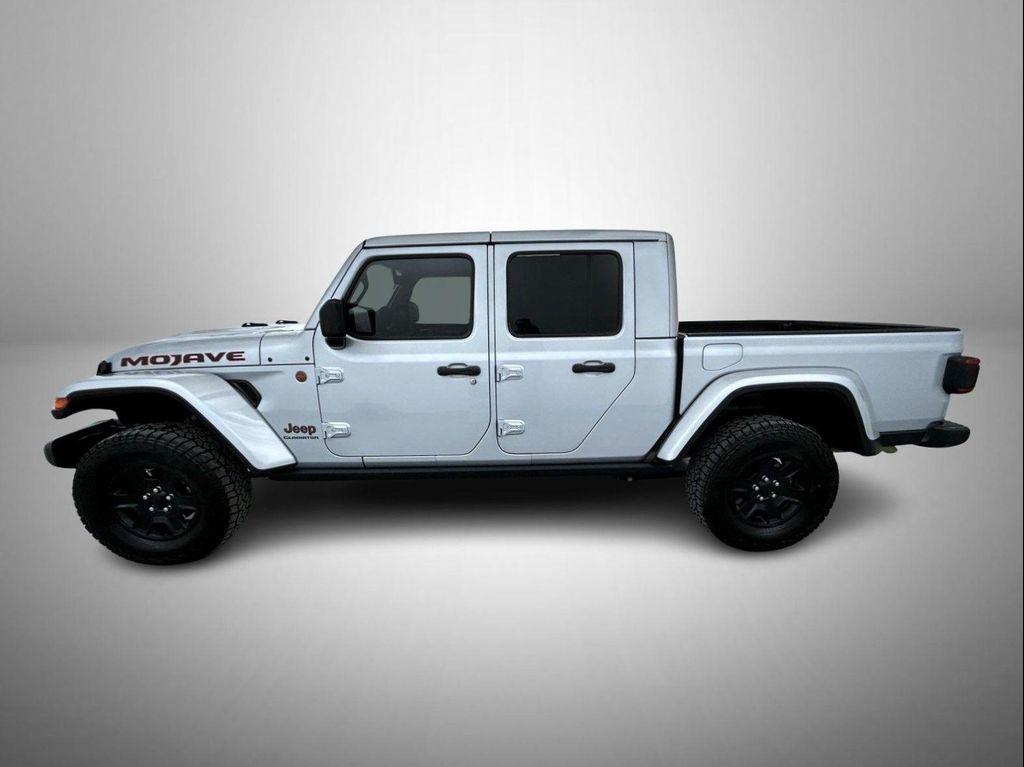 used 2022 Jeep Gladiator car, priced at $38,153