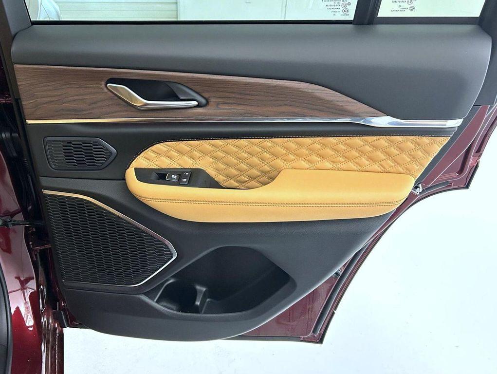 new 2025 Jeep Grand Cherokee car, priced at $57,515