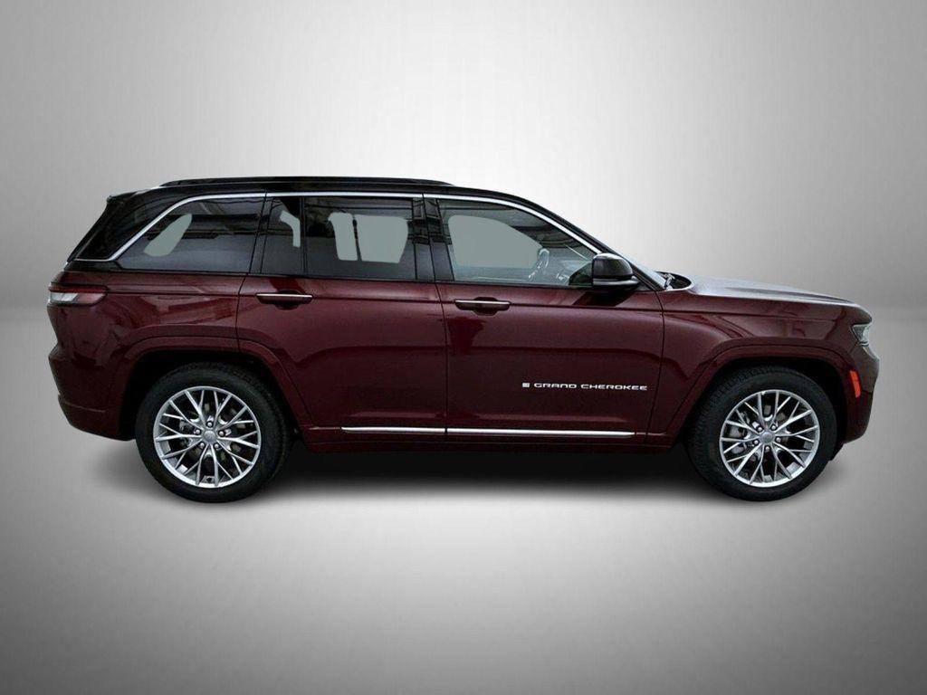 new 2025 Jeep Grand Cherokee car, priced at $57,515