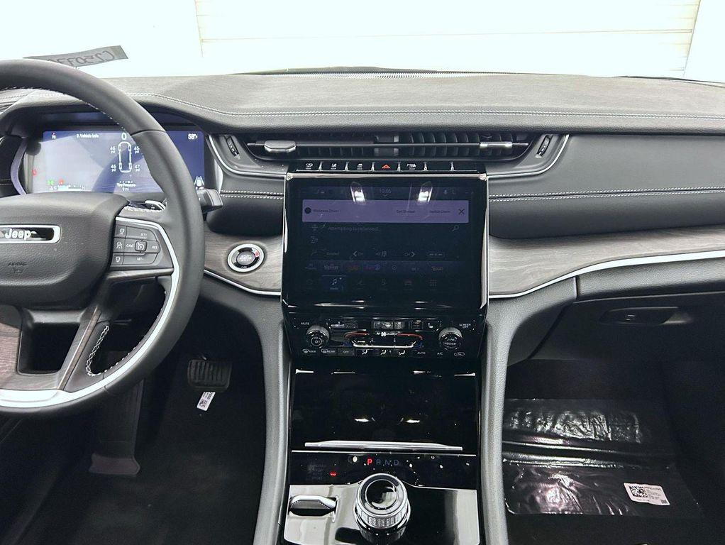 new 2025 Jeep Grand Cherokee L car, priced at $46,445