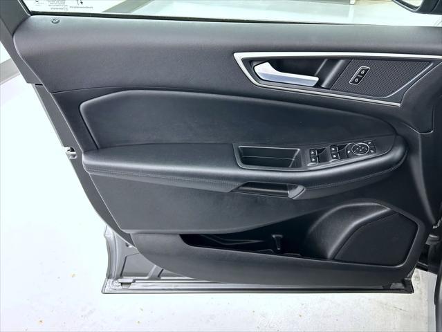 used 2023 Ford Edge car