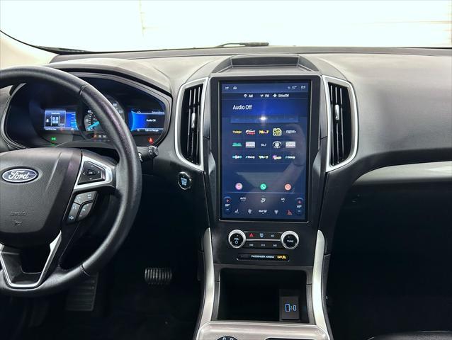 used 2023 Ford Edge car