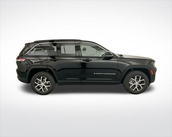 new 2025 Jeep Grand Cherokee car, priced at $43,340