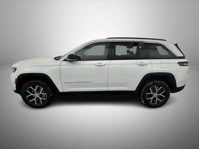 new 2025 Jeep Grand Cherokee car, priced at $40,456