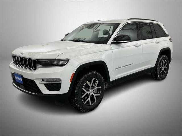 new 2025 Jeep Grand Cherokee car, priced at $40,456