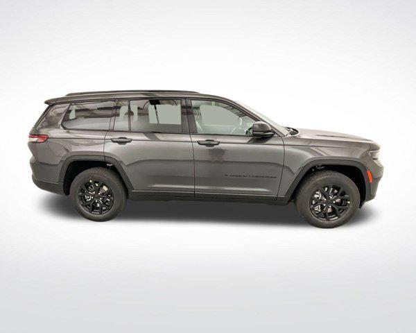 new 2024 Jeep Grand Cherokee L car, priced at $41,621