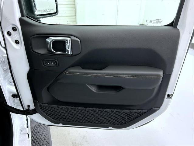 new 2025 Jeep Wrangler car, priced at $54,249