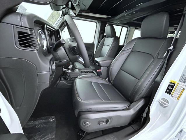 new 2025 Jeep Wrangler car, priced at $54,249