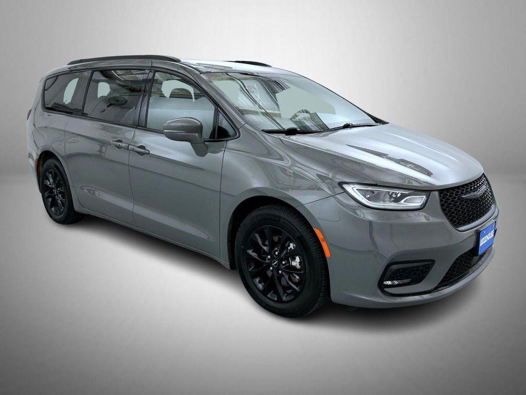 used 2021 Chrysler Pacifica car, priced at $21,027