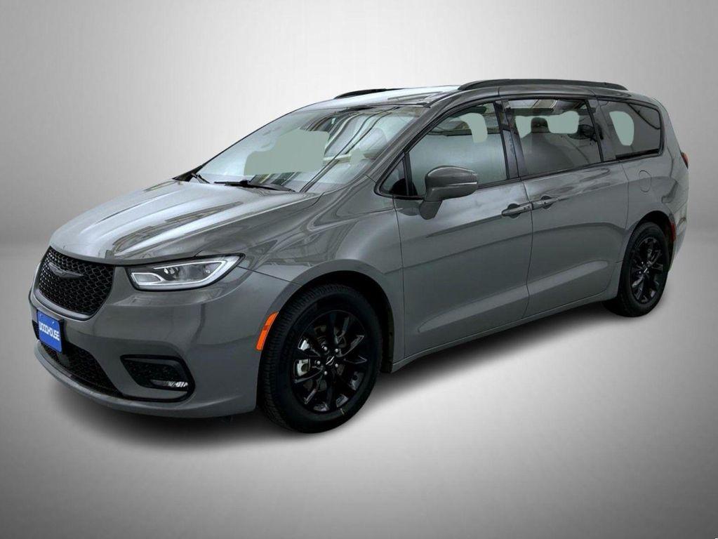 used 2021 Chrysler Pacifica car, priced at $21,027