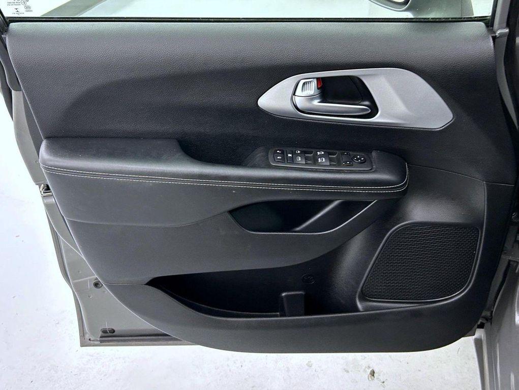 used 2021 Chrysler Pacifica car, priced at $21,027