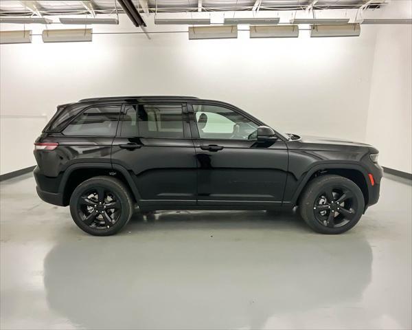 new 2025 Jeep Grand Cherokee car, priced at $41,770