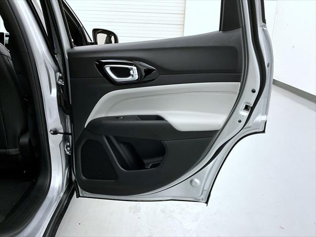 new 2025 Jeep Compass car, priced at $31,423