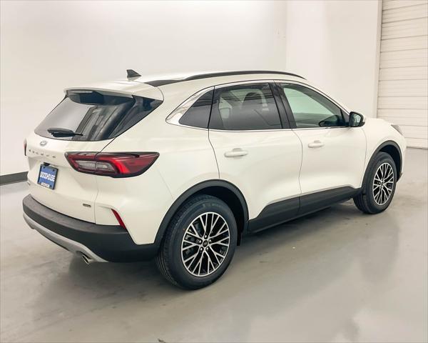 new 2025 Ford Escape PHEV car